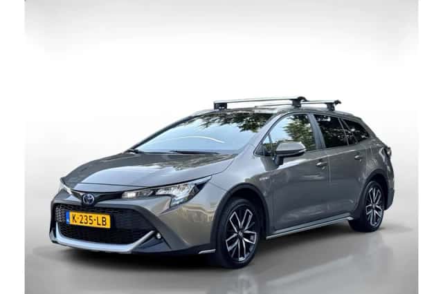 Toyota Corolla (2021) thumbnail 1
