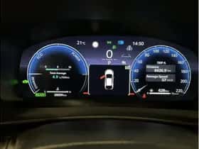 Toyota C-HR (2025) thumbnail 16