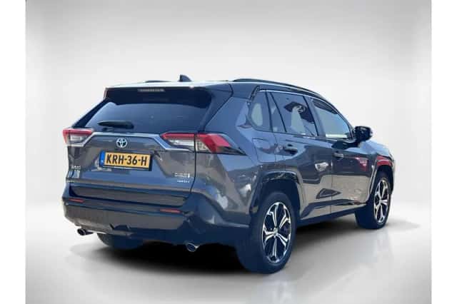 Toyota RAV4 (2024) thumbnail 5