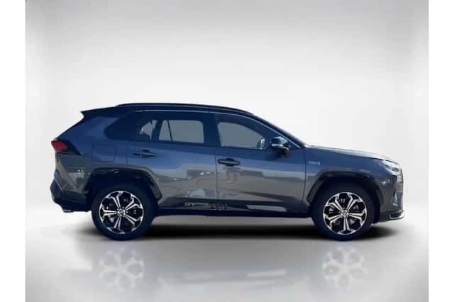 Toyota RAV4 (2024) thumbnail 6