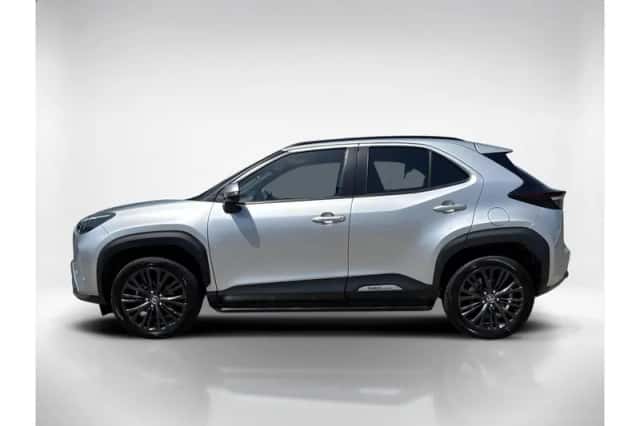 Toyota Yaris Cross (2023) thumbnail 2