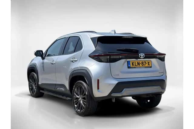 Toyota Yaris Cross (2023) thumbnail 3