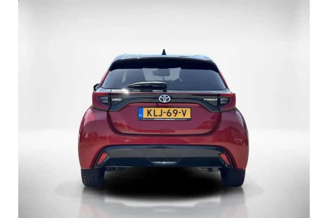 Toyota Yaris (2022) thumbnail 4