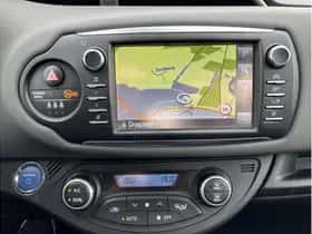 Toyota Yaris (2018) thumbnail 19