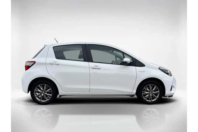 Toyota Yaris (2018) thumbnail 6