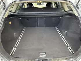Toyota Avensis (2013) thumbnail 17