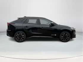 Toyota bZ4X (2026) thumbnail 6