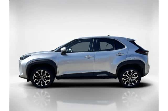 Toyota Yaris Cross (2022) thumbnail 2