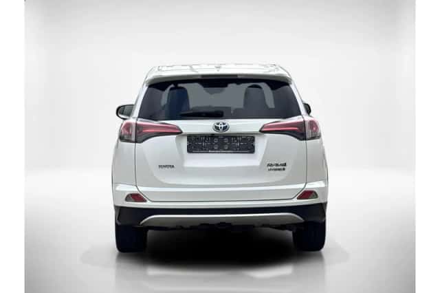 Toyota RAV4 (2017) thumbnail 4