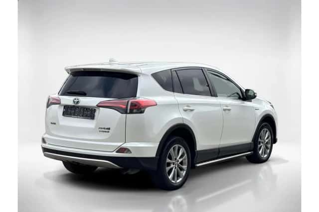 Toyota RAV4 (2017) thumbnail 5