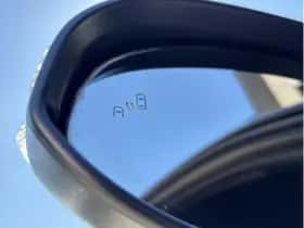 Toyota C-HR (2021) thumbnail 21