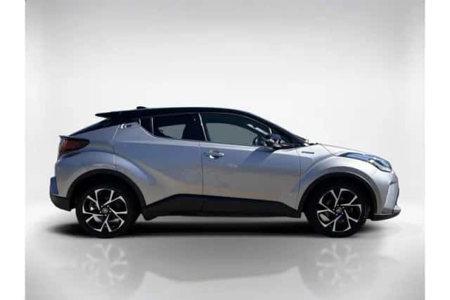 Toyota C-HR (2021) thumbnail 6