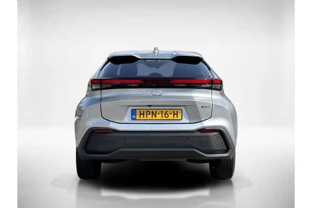 Toyota C-HR (2025) thumbnail 4