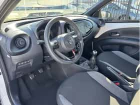 Toyota Aygo X (2025) thumbnail 9