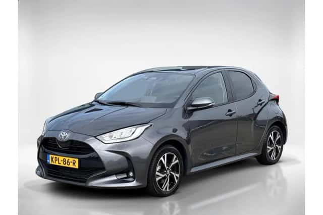 Toyota Yaris (2025) thumbnail 1