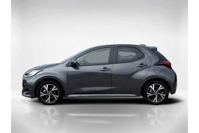 Toyota Yaris (2025) thumbnail 2