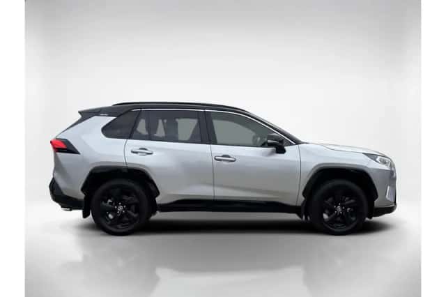 Toyota RAV4 (2022) thumbnail 6