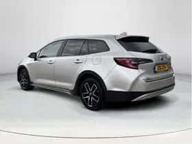 Toyota Corolla (2021) thumbnail 3