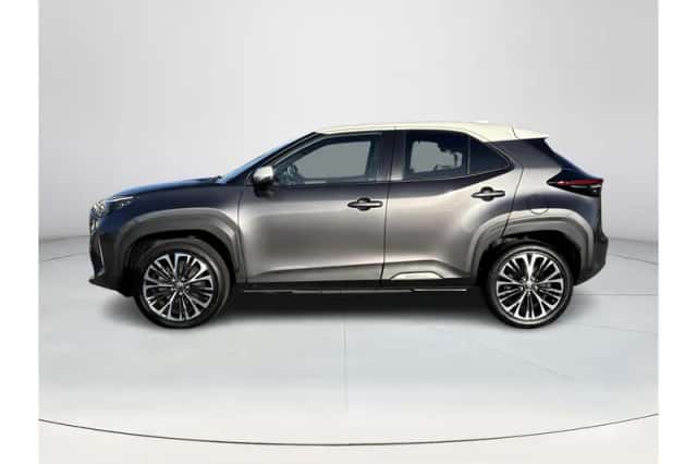 Toyota Yaris Cross (2023) thumbnail 2