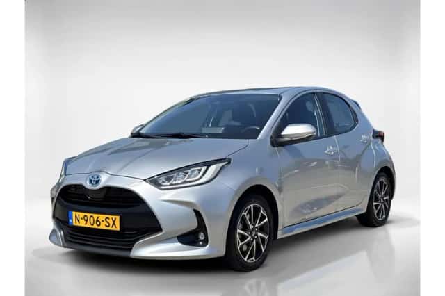 Toyota Yaris (2021) thumbnail 1