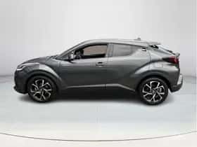 Toyota C-HR (2022) thumbnail 2