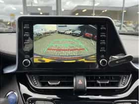 Toyota C-HR (2022) thumbnail 10