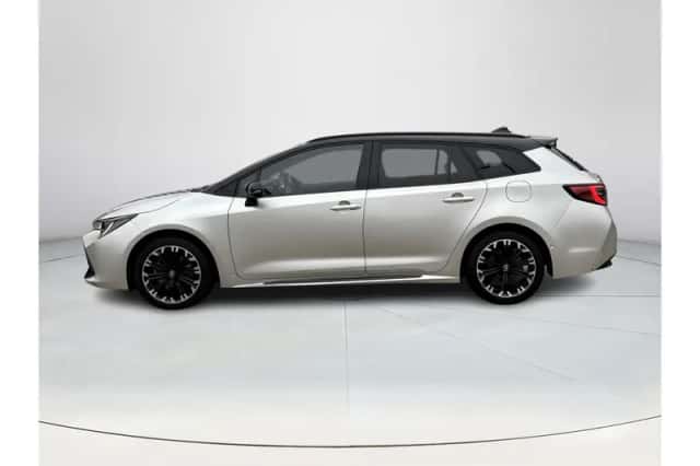 Toyota Corolla (2023) thumbnail 2