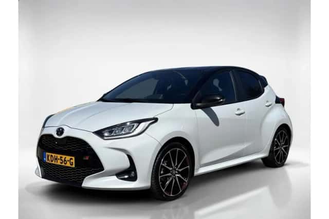 Toyota Yaris (2025) thumbnail 1