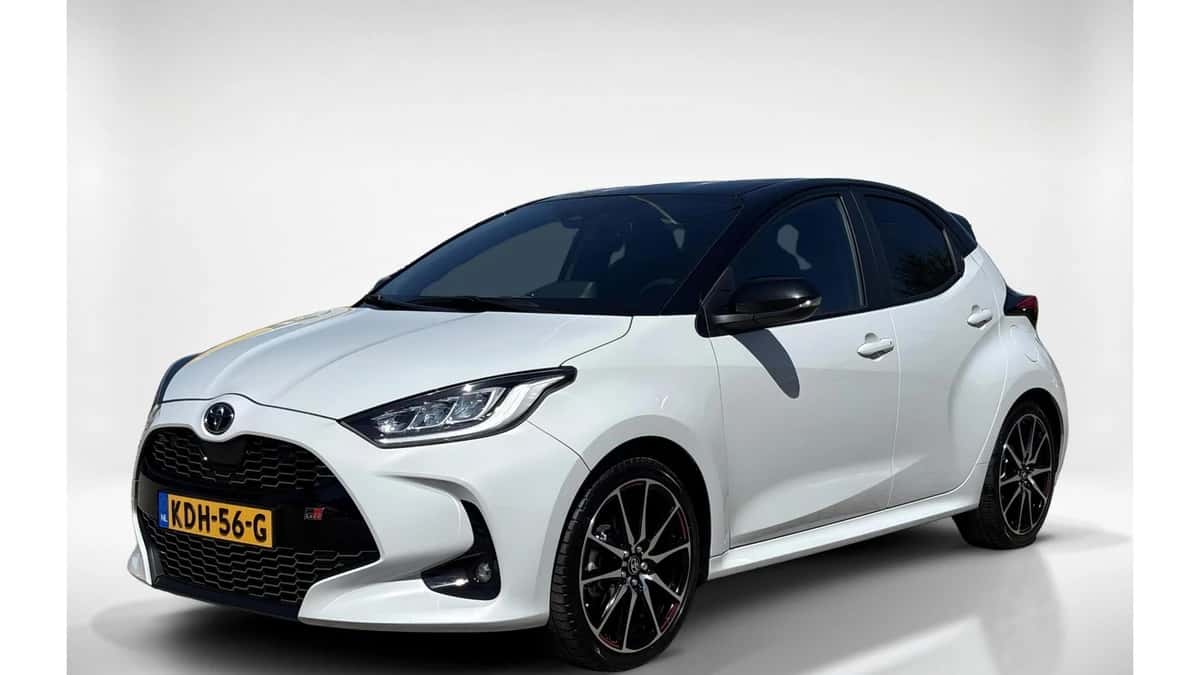 Toyota Yaris (2025) — foto 1