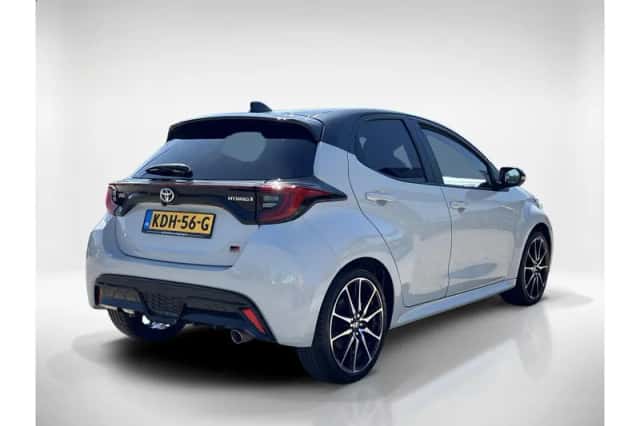 Toyota Yaris (2025) thumbnail 5
