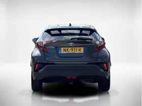Toyota C-HR (2017) thumbnail 4