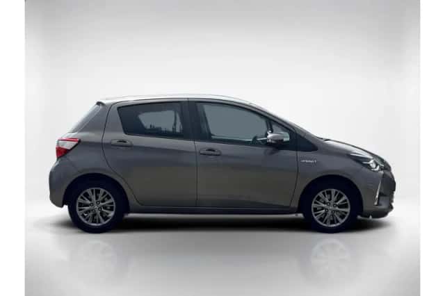 Toyota Yaris (2019) thumbnail 6