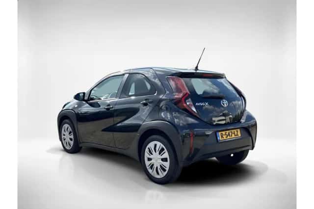 Toyota Aygo X (2022) thumbnail 3