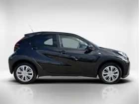 Toyota Aygo X (2022) thumbnail 6