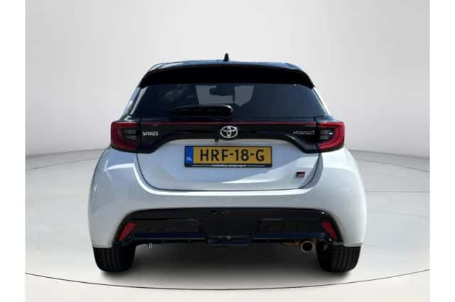Toyota Yaris (2024) thumbnail 4
