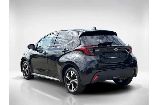 Toyota Yaris (2025) thumbnail 3