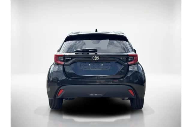 Toyota Yaris (2025) thumbnail 4