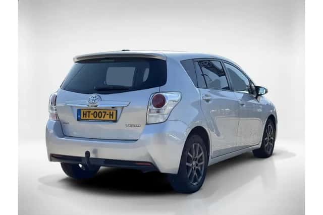 Toyota Verso (2016) thumbnail 5