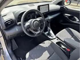 Toyota Yaris (2025) thumbnail 11