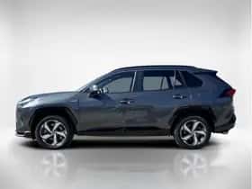Toyota RAV4 (2022) thumbnail 2