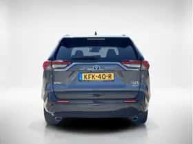 Toyota RAV4 (2022) thumbnail 4