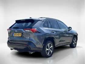 Toyota RAV4 (2022) thumbnail 5