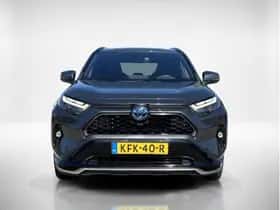 Toyota RAV4 (2022) thumbnail 8