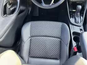 Toyota Yaris (2025) thumbnail 12