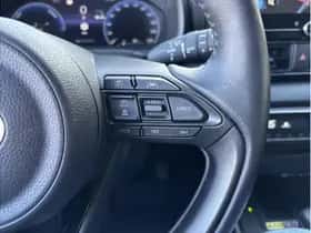 Toyota Yaris (2025) thumbnail 24