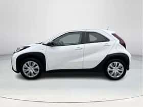 Toyota Aygo X (2022) thumbnail 2