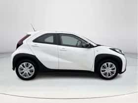 Toyota Aygo X (2022) thumbnail 6