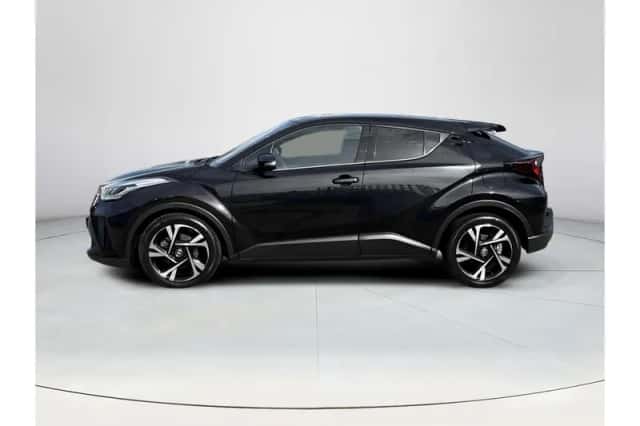 Toyota C-HR (2023) thumbnail 2