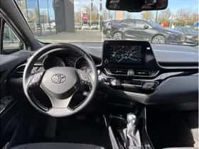 Toyota C-HR (2023) thumbnail 13