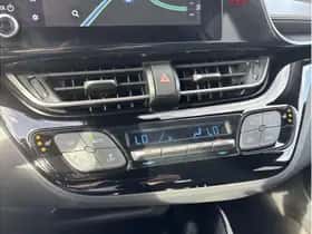 Toyota C-HR (2023) thumbnail 22